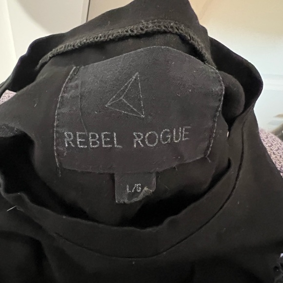 Shirt (5 dollars each or 3 for 12) - Picture 2 of 2